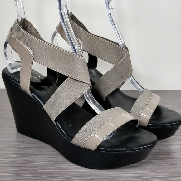 Charles David 'Feature' Wedge Sandal, Taupe, Womens Size 9.5 - Picture 3 of 12